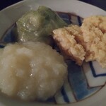 鳥とサワー 鳥どシ 居酒屋 - 炙り刺シからむね680円用の薬味