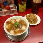 丸高中華そば 神戸二宮 - 