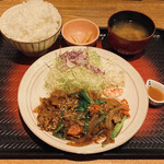 Ootoya - プルコギ牛肉炒め定食 
                      (ご飯(大)(270g)･味噌汁･サラダ･漬物)