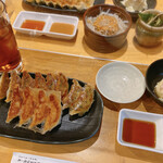 ぎょうざ 歩兵 祇園本店 - 