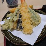Sobadokoro Kawakiya - サクサクの天ぷらです