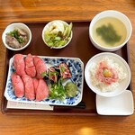 Nikuno Sushi Ichi En - 肉の寿司御膳