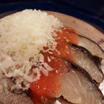 徳山鮓 - 2品目でいきなりスペシャリテ。熟鮓とカチョカヴァロのチーズが極めて相性抜群