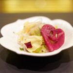 トゥ・ラ・ジョア イズム - 