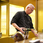 トゥ・ラ・ジョア イズム - 