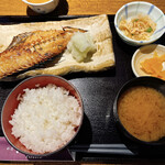 Chouemon - 炭火焼 焼き魚定食(赤魚、ご飯少なめ)_¥850