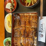 炭火焼うなぎ 東山物産 - 