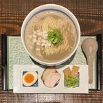 八っすんば - ・特濃煮干しらぁ麺 900円/税込
・麺大盛(1.5倍) 150円/税込