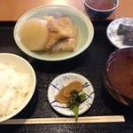 吉左右 - 