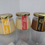 檸檬堂 f - 左から、カスタード プリン ¥480、檸檬堂プリン ¥520、プリミアム ショコラ ¥650（全て税込）