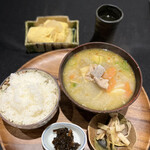 いただきますとごちそうさま - とん汁とだし巻き玉子定食