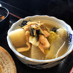 京料理 仕出し 甚平 - 炊合せ: 大根と白菜 お揚げetc