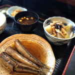 京料理 仕出し 甚平 - メインは鱚の煮付け