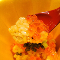 鮨 青海 - 小丼：キャビア、いくら、とびっこ