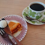 コーヒー オッタ - 珈琲はパナマ、桜のチーズケーキ（2022.3）