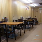 ゑびす屋 - テーブルも広めです。