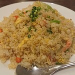 中国料理 甜甜酒楼 - こちらも具だくさん。パラパラ系なんでスープが欲しくなります。