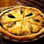 呑笑　屋 - 料理写真:味噌ピザ〜