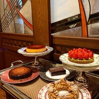※すべてのコースにデザートワゴンとコーヒー、紅茶をご用意いたしております。