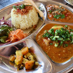 Electric Beans Cafe 豆電球 & Spice Curry Delico - 