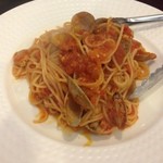 イタリア食堂　ちぇるきお - あさりのトマトソース