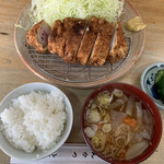 Tonkatsu Tonki - 特大とんかつ定食 ¥1715