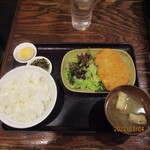 居酒屋釧路 - 豚ロースカツ定食