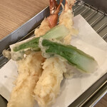 すしと天ぷら とろ一 - 海老天　美味い！