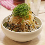 トンテキ食堂8 - 大根サラダ 和風ニンニク醤油ドレッシング(450円)