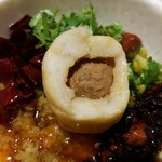 海底撈火鍋 - 中身はツミレ状の肉団子