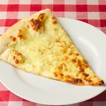 ROCCO'S NEW YORK STYLE PIZZA - ホワイトピザ