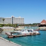 海上レストランとクルーザーとホテル（2009年5月）