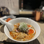 酒肴場 屯 - 【限定】花椒香る煮干し坦々麺（味玉入り）¥1000
