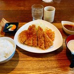ももやま - 料理写真:特選ロースかつセット950円（税込み）