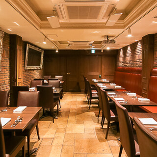 隠れ家感のある落ち着いた空間。気軽に入れる雰囲気も◎