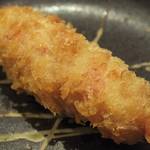 大阪串かつ　テンテコマイ - 【特串】「紅の豚」：紅生姜をまとわせた豚肉だから、“紅の豚”。生姜の辛味と爽やかさが♪