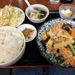 Mampuku Hanten - 豚肉とキクラゲの玉子炒め定食