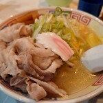 Hajime Ramen - ラーメン肉入り♪