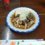 大衆酒場 鉄砲屋 - もつ煮込み　330円