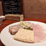 ビストロ バー ア ヴァン コダマ - 