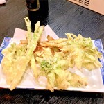 十八番 - 春山菜の天ぷら。