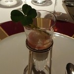 レ セゾン - 2013.1  アミューズ
      四ツ葉のクローバーが嬉しい!!