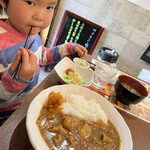 家庭料理居酒屋 よってって - 息子っち、初のよって！僕の「超大盛」からすると、物凄く少ないが、息子っちにとっては物凄く多い笑