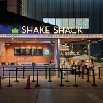 SHAKE SHACK - 外観