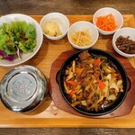 korean kitchen カブ韓 fushimi - プルコギランチ　1080円