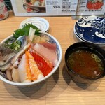 鮨・酒・肴 杉玉 - 海鮮１０種丼②