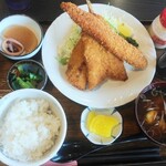 魚津丸食堂 - フライ定食