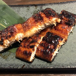 unagiseiroukounoya - 鰻の蒲焼は筋肉質で坂東太郎系。結構、甘めの味付け。サクッとしていてバランスが良いです