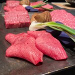 本格肉料理 丸小 - 春の焼肉コース 13000円
            タン、シャトーブリアン、ヒレ、ハラミ