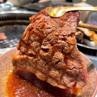 本格肉料理 丸小 - 春の焼肉コース 13000円
                    シャトーブリアン